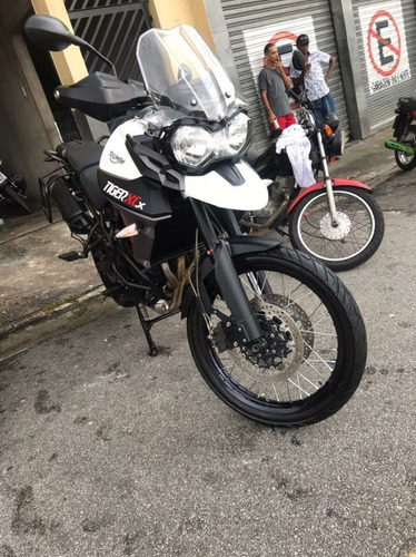 Triumph Tiger 800 Xcx