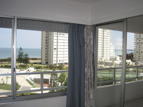 Imagen 15 de 28 de Excelente Departamento 3 Ambientes - Piso 4 Vista Al Mar Punta Del Este - Lincoln Center - 18 Mansa -.enero
