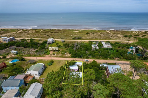 Imagen 20 de 27 de Venta De Complejo De 3 Bungalows Con Vista Al Mar En Ocean Park