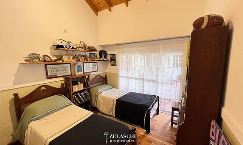 Casa En Venta: Pasaje Curupi - Martin Coronado