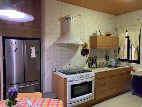 Casa En Venta Con Locales Comerciales En Coyoacan, Ciudad Jardín