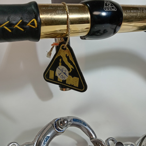 Manubrio Nos Itm Tornado 24k & Frenos Universal Campagnolo Negro