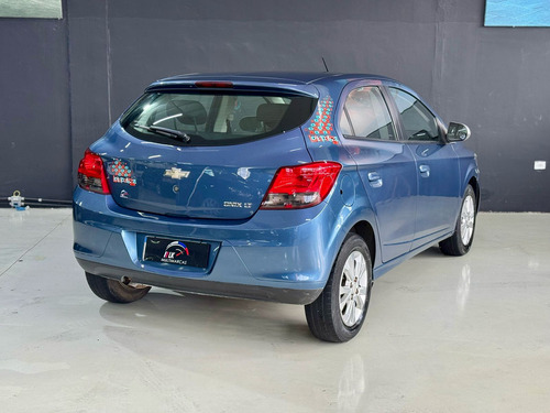 Chevrolet Onix Onix 1.0 Loolapalooza (Flex)