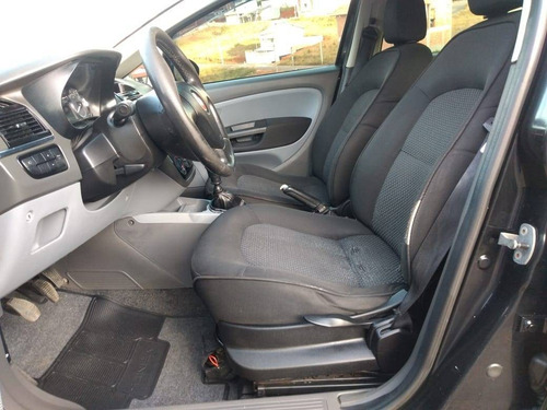 Fiat Linea 1.8 Essence 16v Flex 4p Manual