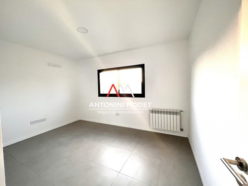 Imagen 9 de 18 de Antonini Modet - Casa En Alquiler En Santa Emilia