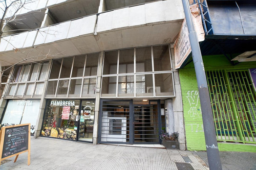 Imagen 7 de 8 de Monoambiente Con Balcón En La Zona Más Linda De Barracas