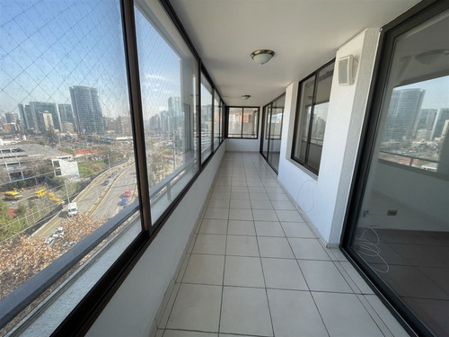 Departamento Venta De 4d 3b Excelente Ubicación - Las Condes