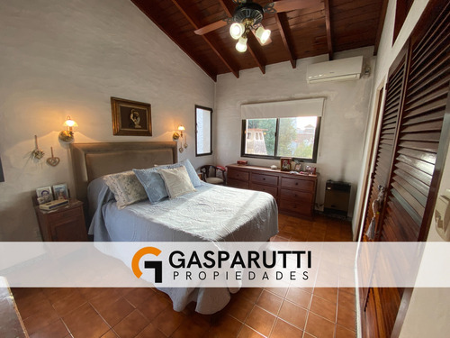 Casa En Venta En Aranjuez Country Club, 4 Dorm. Con Pileta!