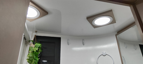 Trailer Alto Vale Premium 2022 P/ 4 Pessoas Com Placa Solar