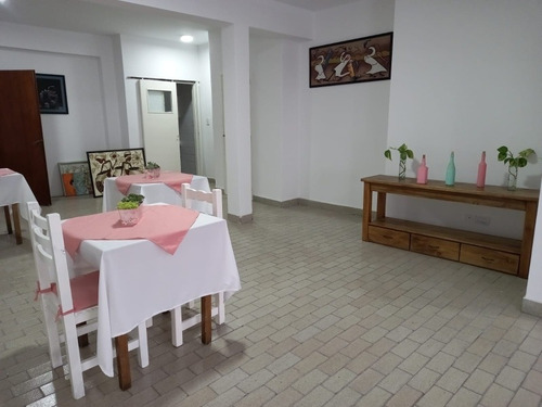 Imagen 4 de 5 de En Hogar Solares-geriátrico Nos Dedicamos A Ofrecerle Un L