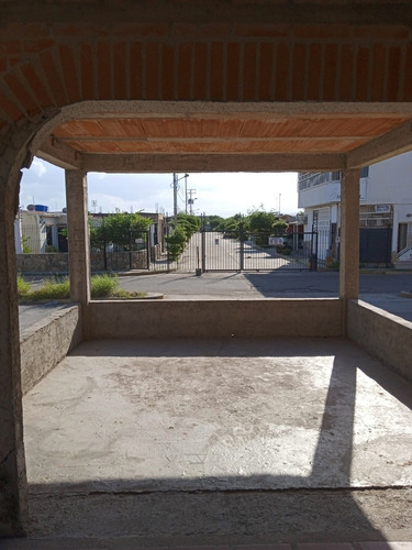 Imagen 4 de 9 de Local En Paraparal Buenaventura Los Guayos L17 Imnova