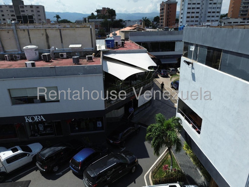 Julian Galindez Vende Exclusivo Fondo De Comercio En Nueva Segovia Barquisimeto #25-10165