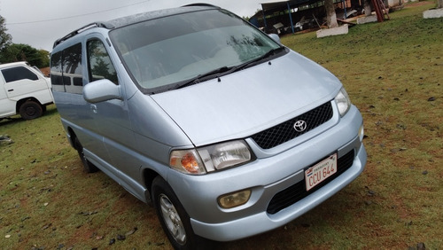 Toyota Regius Año 99 Furgón