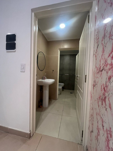 Ruiz Diaz 42 Local Barracas 70 M2 Exc. Zona !