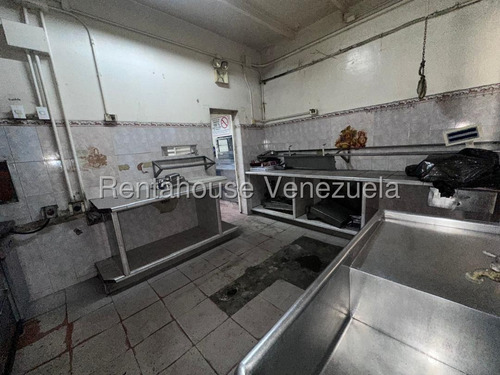 Sorangel Vargas Vende Fondo De Comercio Oportunidad De Inversion, Excelente Ubicacion Zona Centro Barquisimeto Mls #25-24053