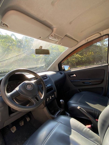Imagem 7 de 9 de Volkswagen Fox 1.0 Mi 8v Flex 4p Manual