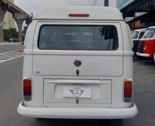 Volkswagen Kombi 1.4 Standard Total Flex 3p