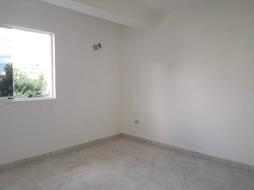 Imagen 5 de 12 de Apartamento Tipo Estudio En Campo Alegre Valencia Foa-1345