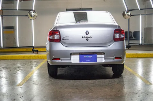 Renault Logan 1.6 Privilege / Intens
