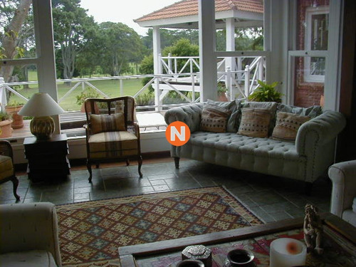 Casa En Venta, Golf, Punta Del Este, 5 Dormitorios.- Ref: 205482