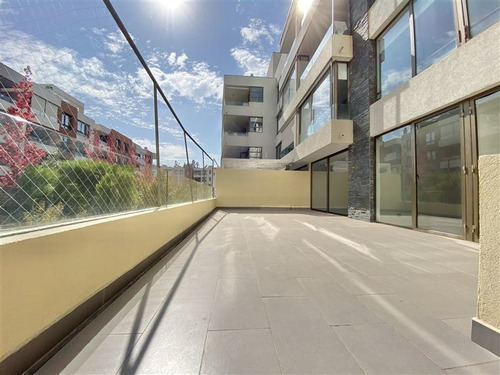 Departamento En Venta De 3 Dorm. En Lo Barnechea