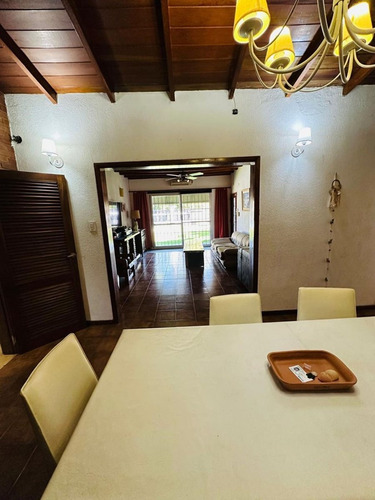 Gran Casa En Ciudad Jardin/permuta/apta Credito