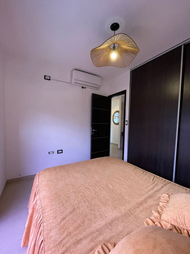 Carlos Paz - Departamento 2 Dormitorios Con Balcón, Cochera Y Amenities En Pleno Centro