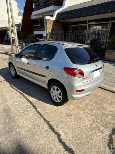 Peugeot 207 1.4 Active 75cv