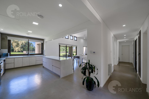 Venta Casa 9 Amb 7000 M2 Chacras De Open Door