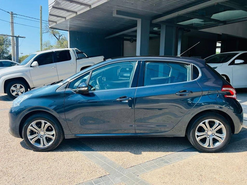 Imagen 3 de 12 de Peugeot 208 Felline Pack Cuir 2016