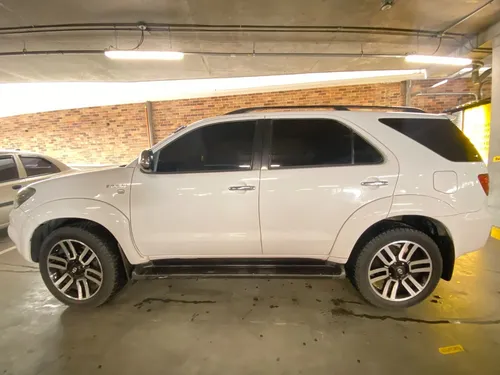 Toyota Fortuner 3.0 Sr5