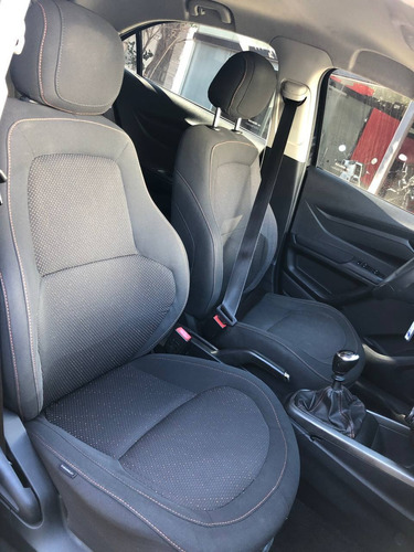 Imagen 15 de 21 de Chevrolet Onix 2013 1.4 Ltz Mt 98cv