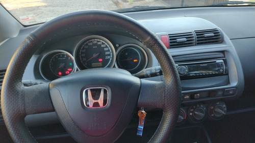 Imagem 2 de 7 de Honda Fit 2004 1.4 Lx 5p