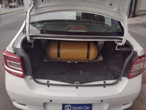 Imagen 8 de 11 de Renault Logan Privilege 1.6 2015 Gnc -southcar Adrogue-