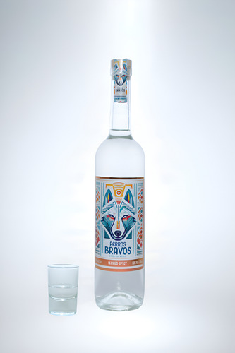 Licor Con Agave Perros Bravos - Mango Spicy - 12 Unidades