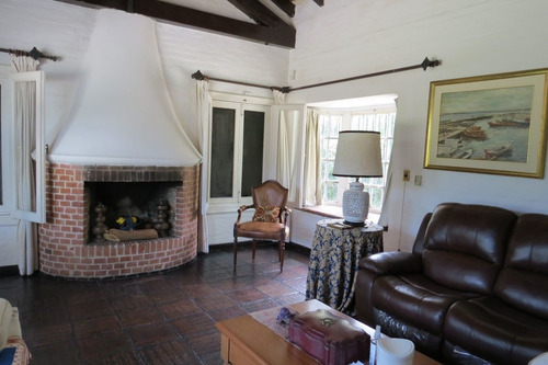 Casa En Venta De 4 Dormitorios En San Rafael