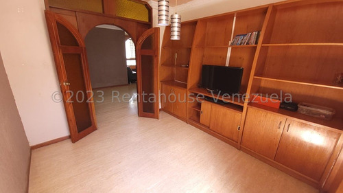 Apartamento En Venta. Montalban Ii. 24-10011