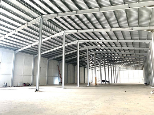 Imagen 3 de 8 de Vendo Nave Industrial En Autopista De Las Américas