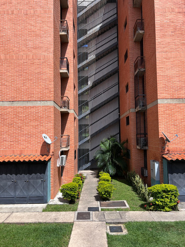 Apartamento Remodelado A Estrenar Lomas De Mañongo. Az