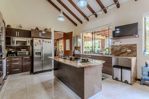 Casa En Venta En Llanogrande. Cod V14153