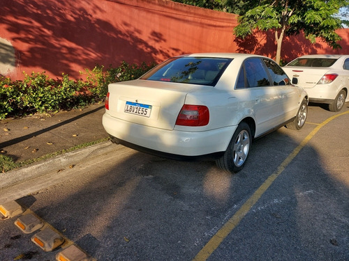 Audi A4 2.8 V6 30v