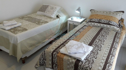 Imagen 6 de 22 de Apartamento En Peninsula, 2 Dormitorios *