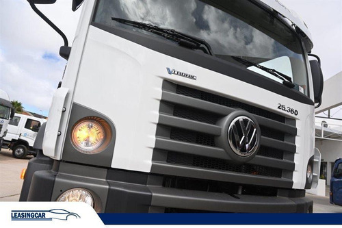 Volkswagen 25-360 V-tronic Tractor 2022 0km