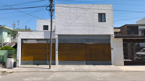 Casa En Venta Col. Chapultepec, San Nicolás De Los Garza