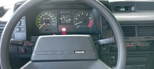 Mazda 323 1.3 Nti