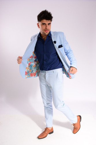 Imagen 2 de 5 de Traje Chupin Celeste