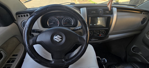 Suzuki APV Minvan