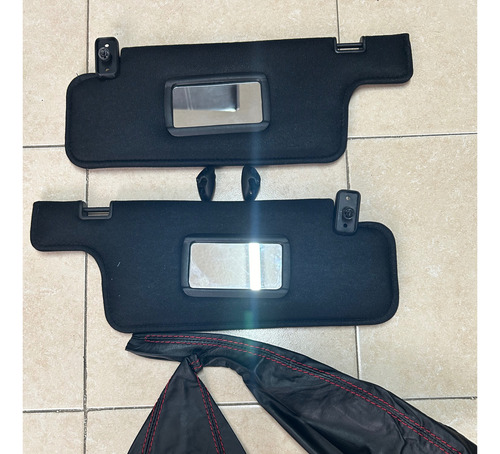 Kit De Viseras Con Soportes Y Fundas En Piel Golf Jetta A2