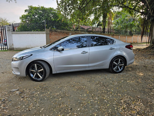 Kia CERATO PRO 1.6l