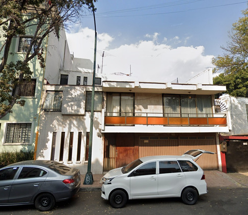 Casa Amplia En Miguel Hidalgo, De Remate Bancario